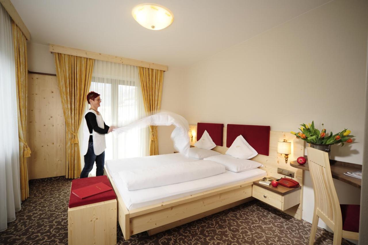 Hotel Verena Lana Bagian luar foto
